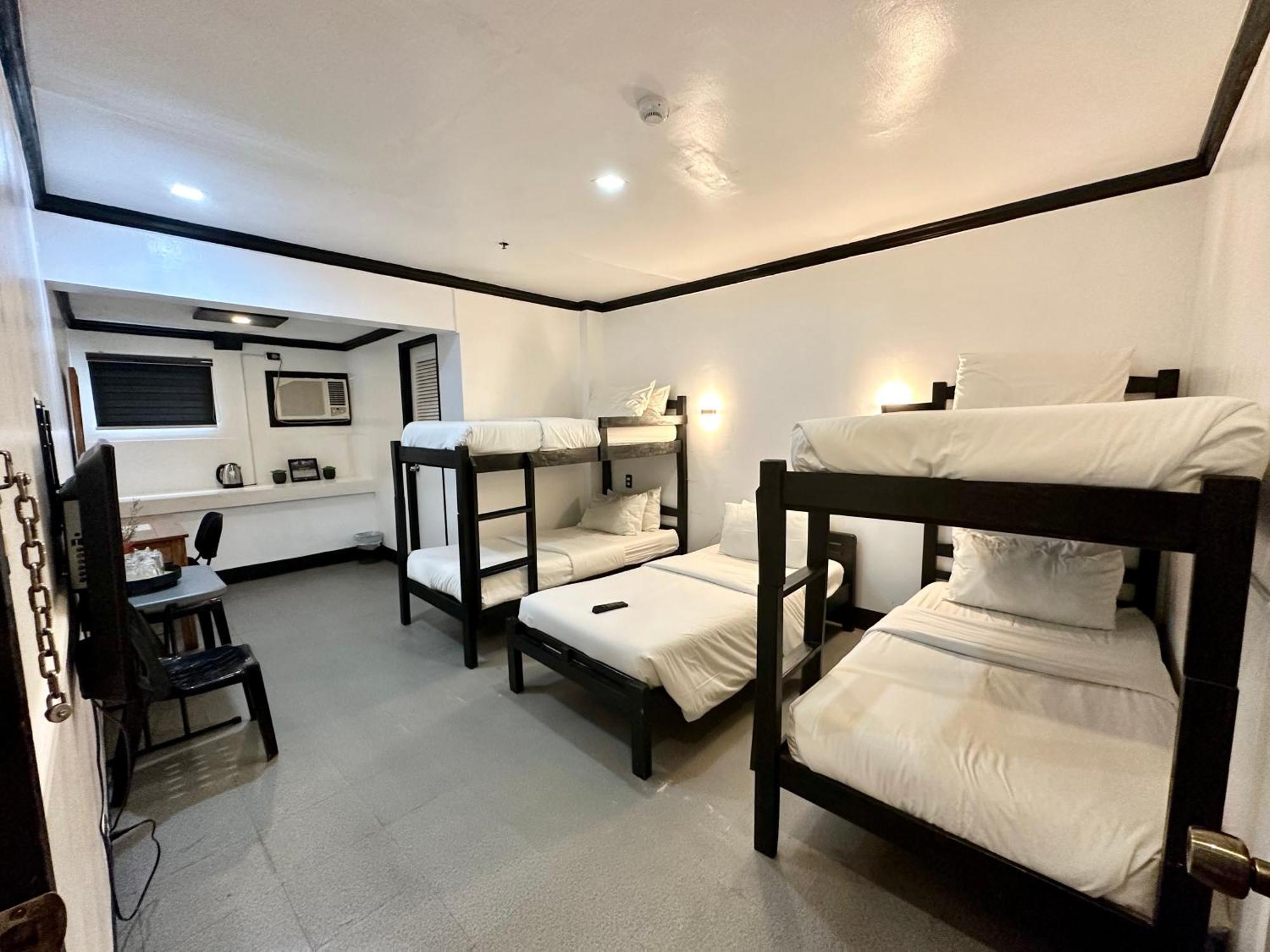 Fernando'S Hotel Sorsogon Buitenkant foto