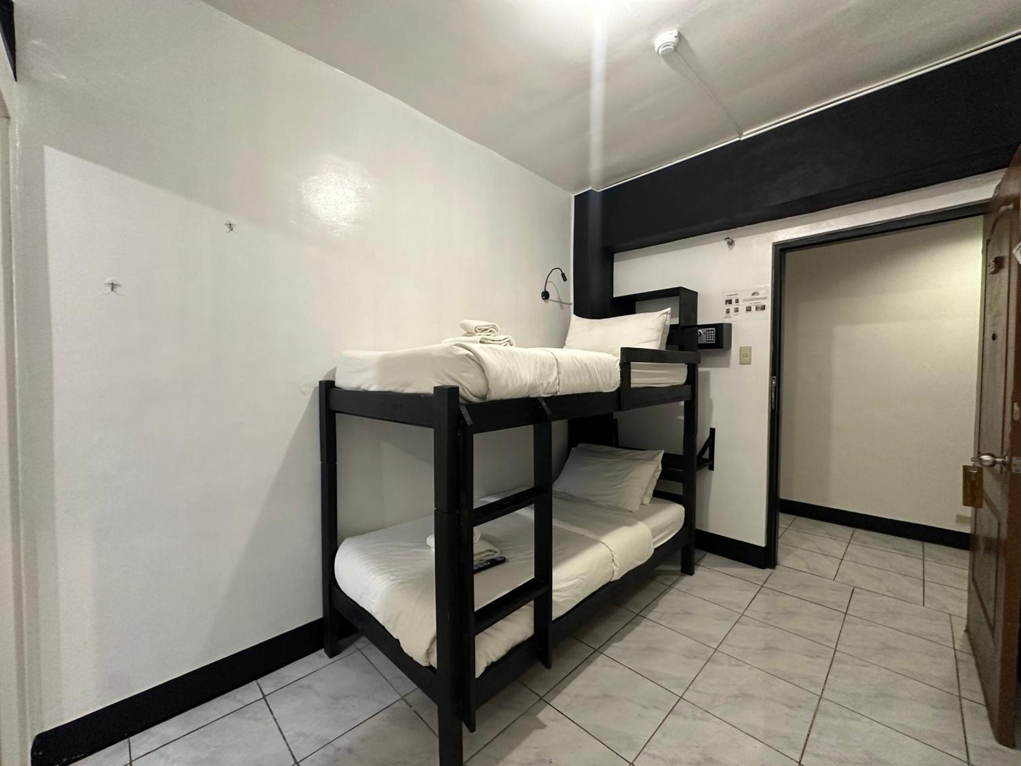 Fernando'S Hotel Sorsogon Buitenkant foto