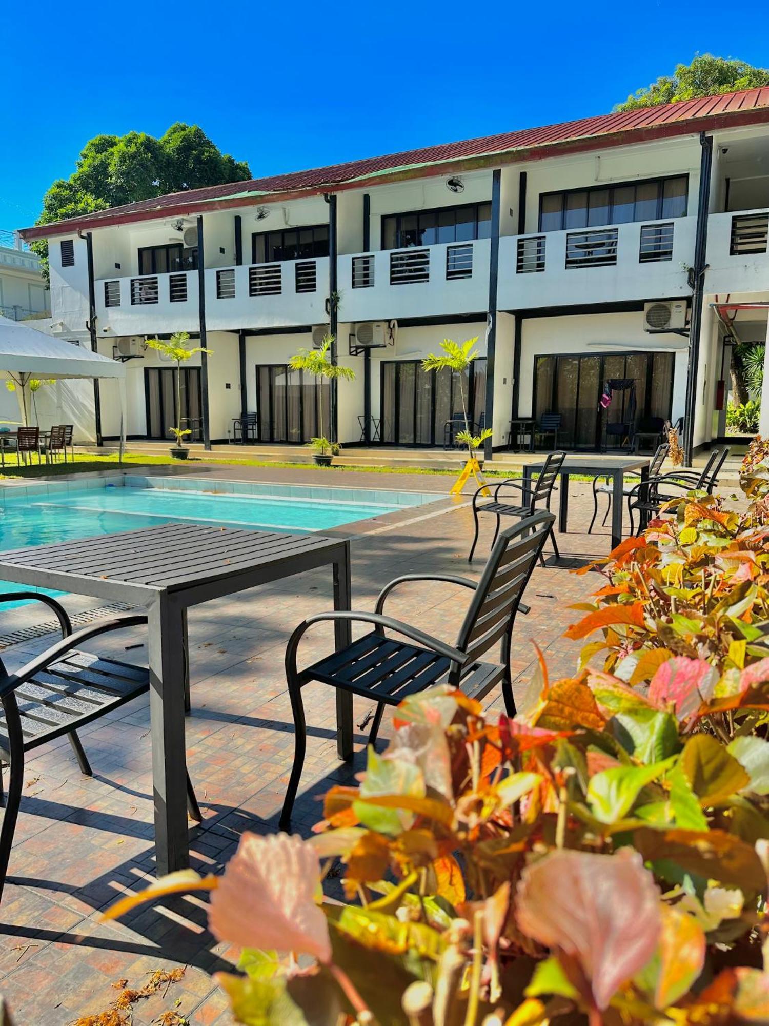 Fernando'S Hotel Sorsogon Buitenkant foto