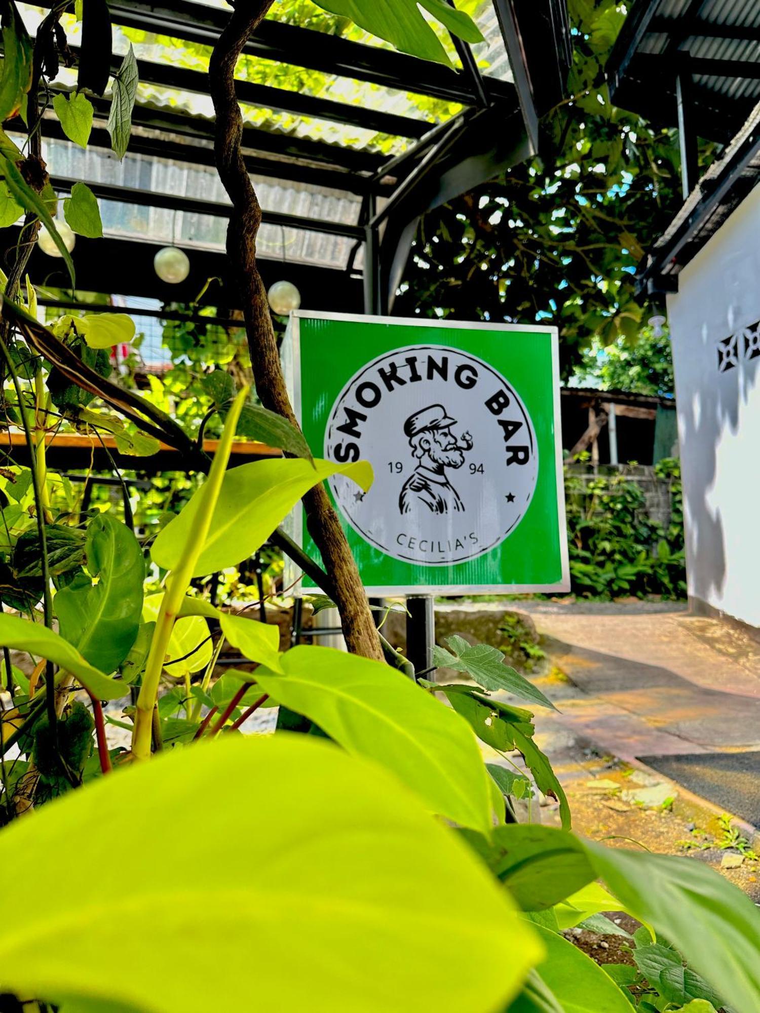 Fernando'S Hotel Sorsogon Buitenkant foto
